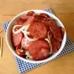 Calabresa acebolada